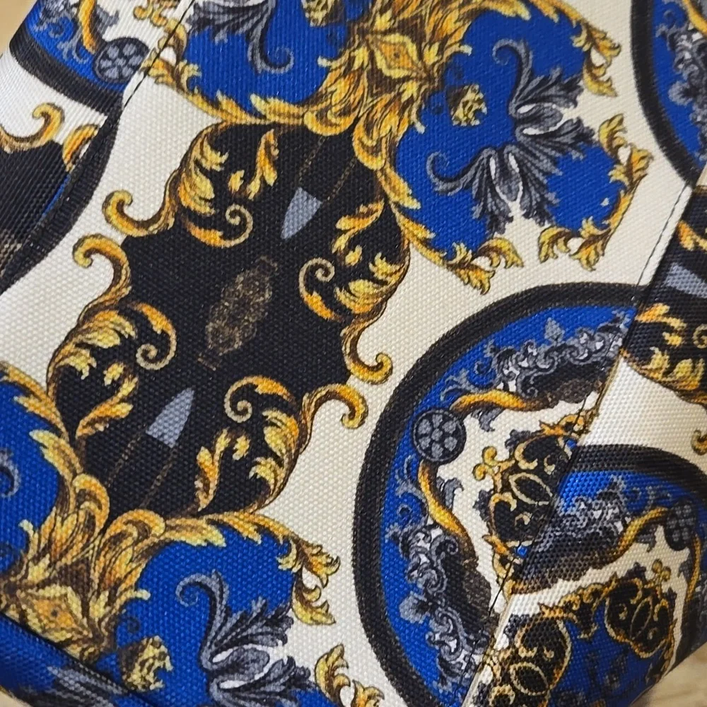 NWT Alice + Olivia Classy Black/Blue Design Print Weekender Bag - Picture 8 of 12